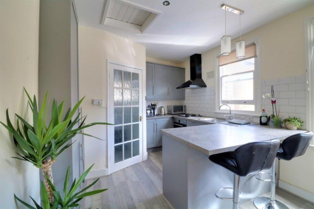 Replingham Road Apartment London Eksteriør billede